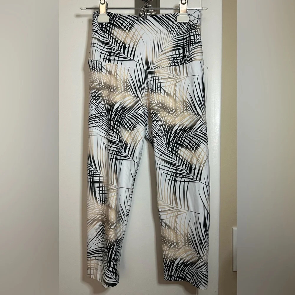 NWT Spiritual Gangster Black White Gold Leggings XS/S